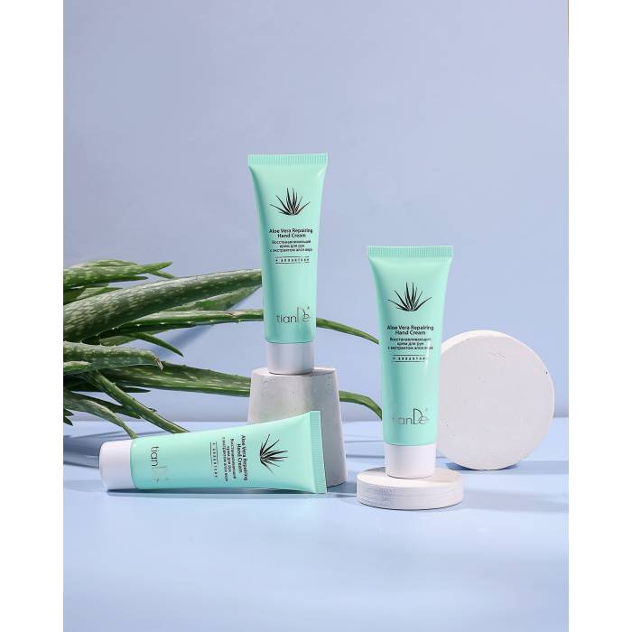 Cremă de mâini regenerantă cu extract de Aloe Vera, 80 ml