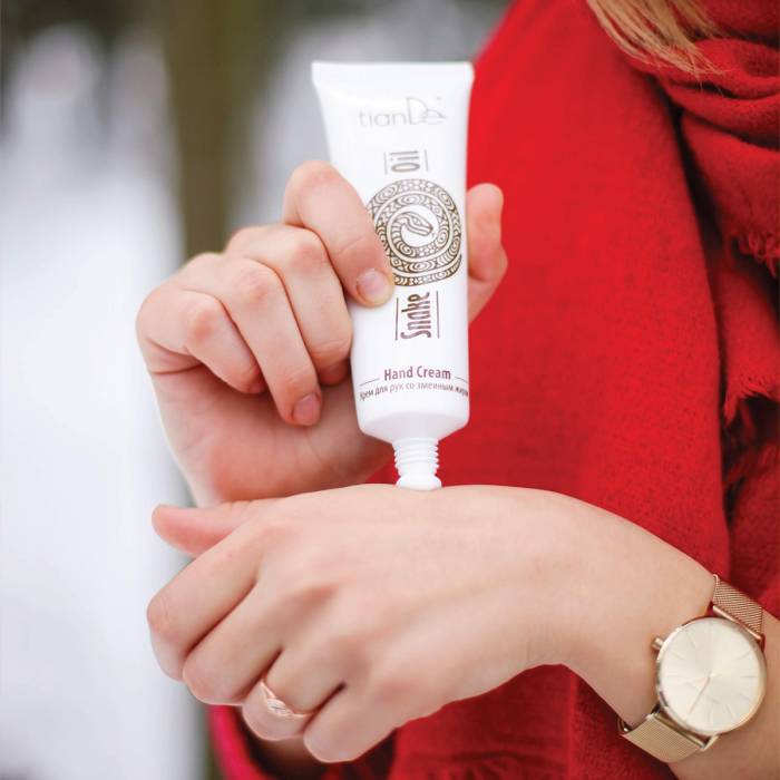 Cremă de mâini cu grăsime de șarpe, 80 ml